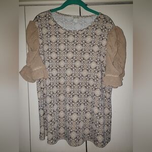 Cato (NWOT) Navy/Brown Medallion Printed Ruched Sleeve Top Size 14W/16W